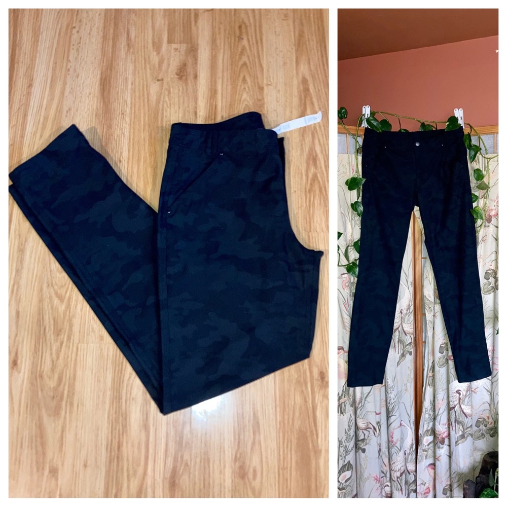 Lululemon Womens Pants Slacks Black Camo Print sz 6
